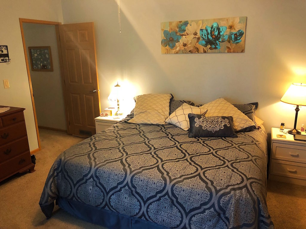 8 N. Evergreen bedroom master pine view terrace Pine View