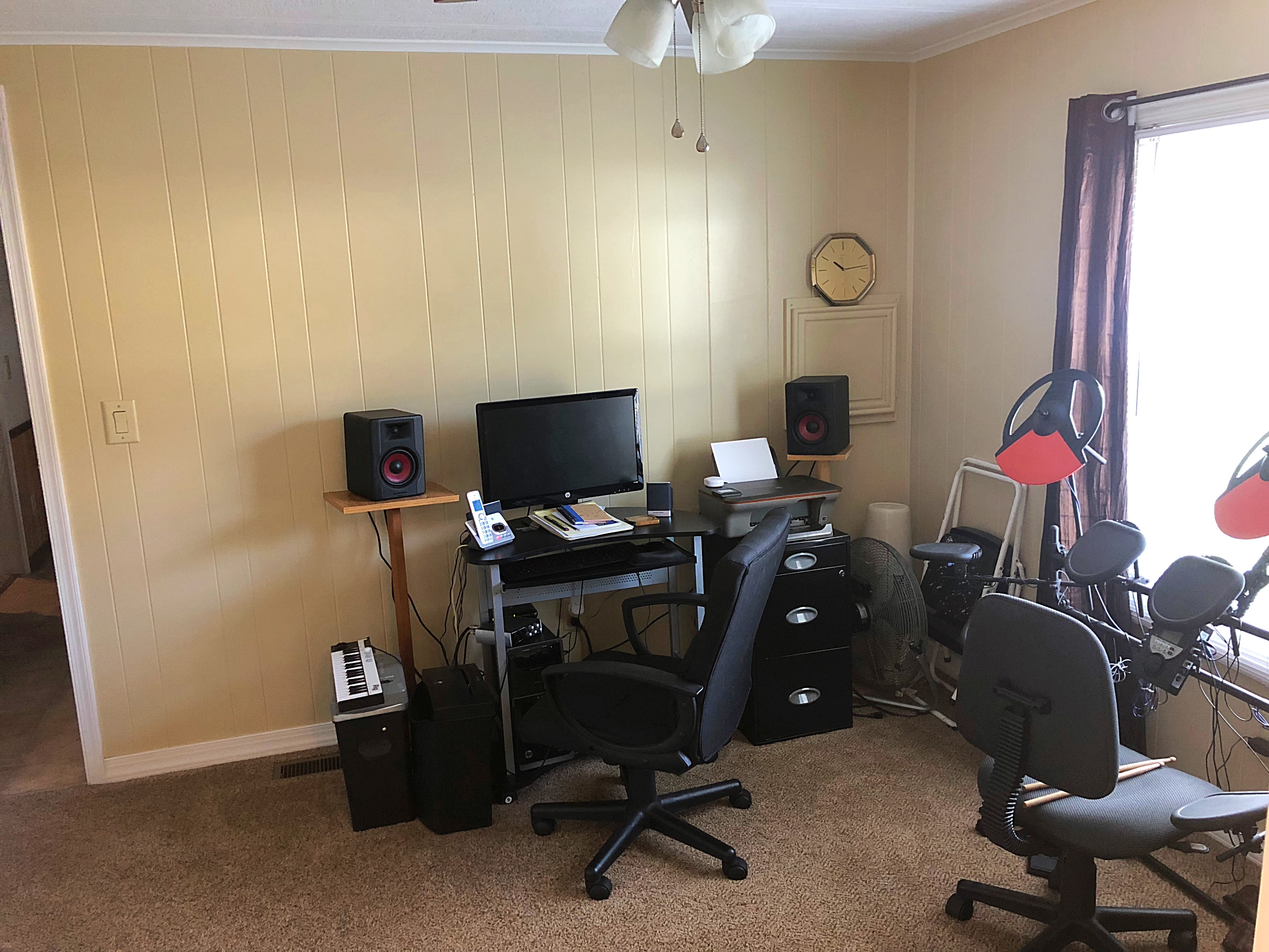 40 meadowbrook office desk