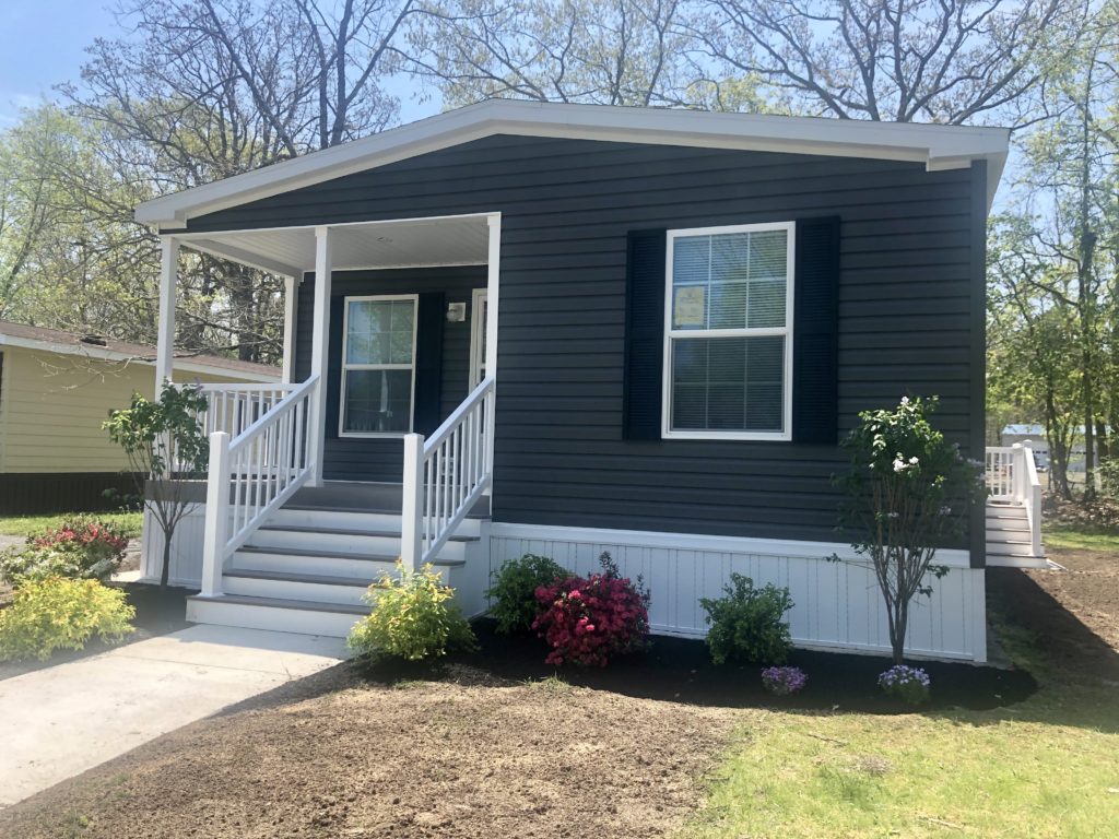 29 meadowbrook outside Pine View