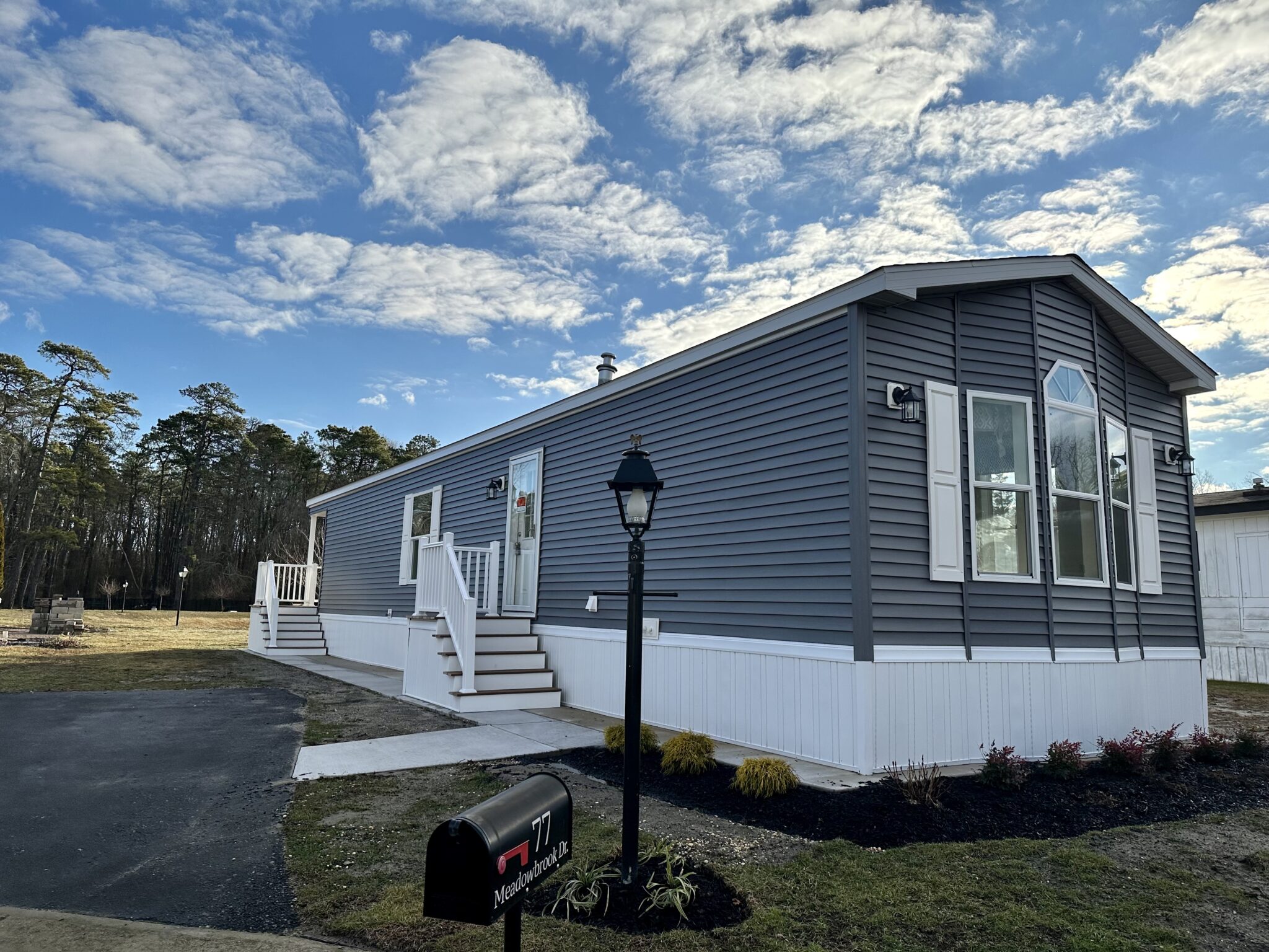 77 meadowbrook drive Pine View